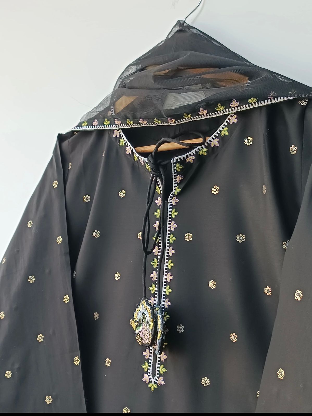Parishay ( Black)